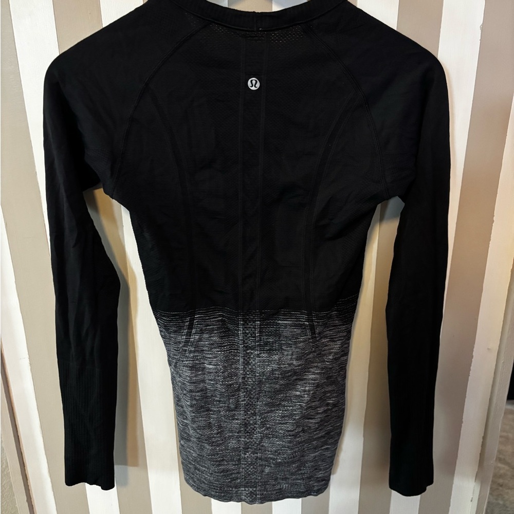 lululemon athletica Black and Gray Women's Top